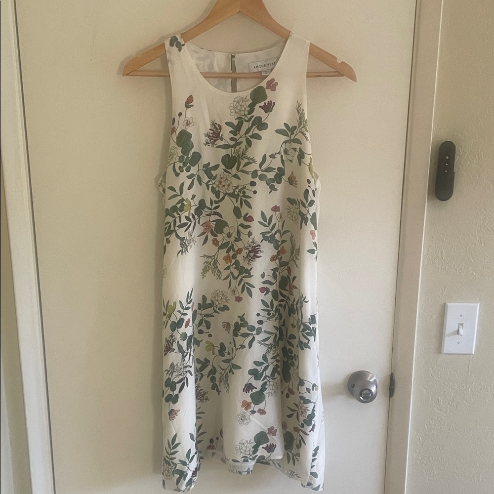 Amour Vert Shanna Washable Silk Dress - Silverwood Floral